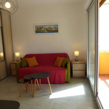 Charmant Studio Climatise Avec Balcon A 50M De La Plage - Le Lavandou Centre-Ville - Fr-1-308-110 Exterior photo